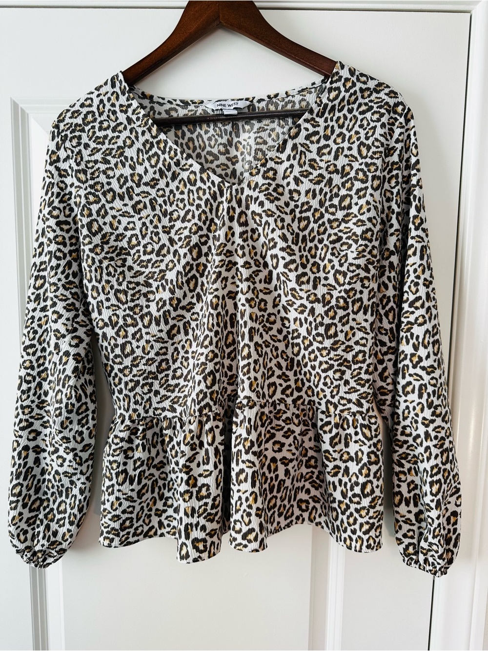 Nine West Leopard Print Peplum Blouse V Neck Fall Workwear Medium